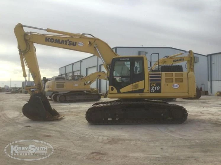 Used Excavator,Used Komatsu,Used Komatsu Excavator in yard,Used Komatsu in yard,Used Excavator in yard,Used Komatsu Excavator in yard ready,Used Excavator ready